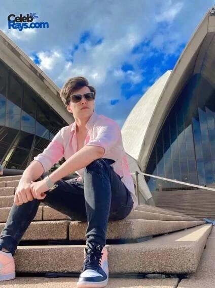 Mohsin Khan intro