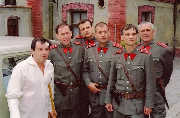 Četnické humoresky - Rýhonosec řepný - Z filmu - Erik Pardus, Aleš Jarý, Martin Sláma, Zdeněk Junák, Ivan Trojan, František Švihlík