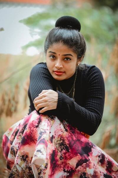 Talented Sheela Actress Looks Beautiful In Her Recent Images