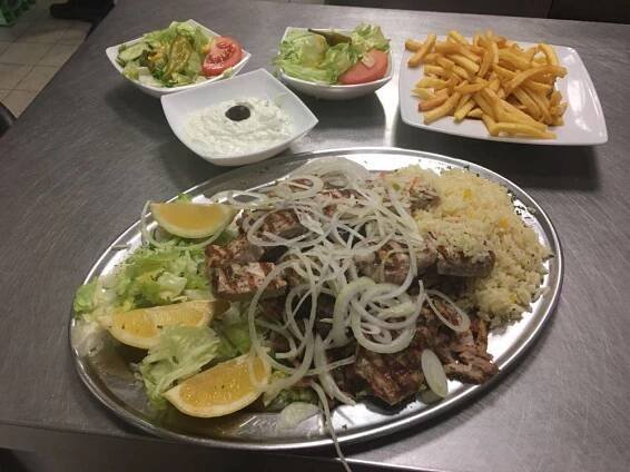 Galerie – HELLAS GRILL Schnell-Restaurant // Griechische Restaurant, Gyros, Pizza, Currywurst, Cafe