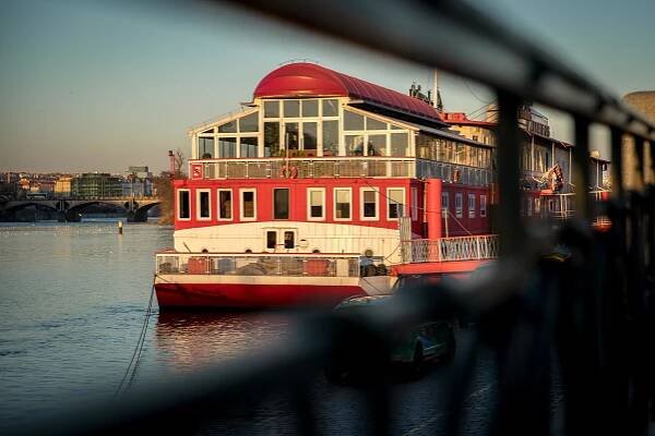 Botel Albatros foto 1