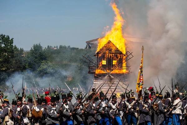 Na Chlumu se opět rozhoří bitva. Bojiště má dvě opravené památky války 1866