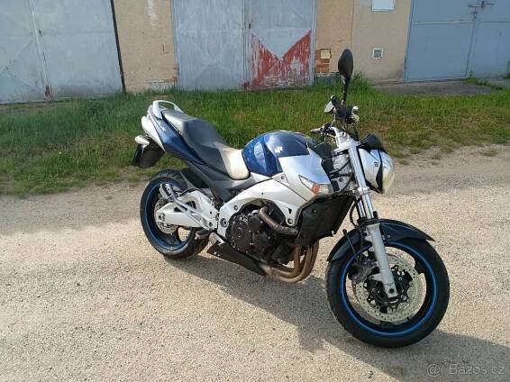 Suzuki GSR 600 - Třebíč