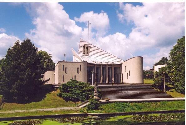 Senetářov - kostel sv. Josefa - Kostel