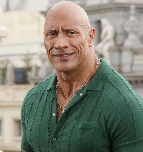 Dwayne Johnson Owes His Acting Career to Brendan Fraser, and 21 Years Later He Is Returning the Favor / Bright Side
