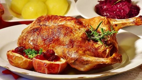 Konfitovaná kachna k nedělnímu obědu je delikatesa téměř bez práce - Seznam Médium