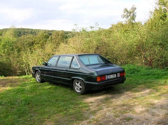 1995 Tatra 613 - 4 Mi-Long Model 95 3.5 V8 benzín 147 kW 300 Nm