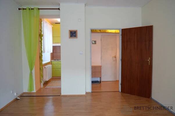 Pronájem bytu 1+kk, 28m², ul. Oty Synka, Ostrava - Poruba | Úvod