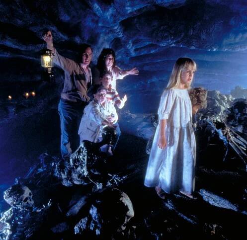 Craig T. Nelson, Zelda Rubinstein, JoBeth Williams, Oliver Robins, Heather O'Rourke - Poltergeist II - Z filmu