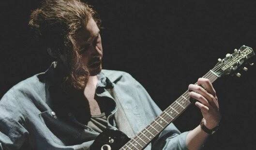 Hozier poprvé v Praze: Zazpívá Take Me to Church i hity z nového alba