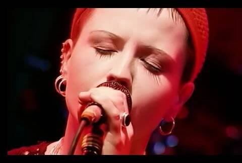 In Memory of Dolores O’Riordan – Dreams (Acoustic Version w/ Lyrics) by the Cranberries