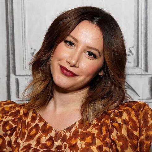Ashley Tisdale Opens Up About The ‘Health Issues’ Behind Her Breast Implant Removal