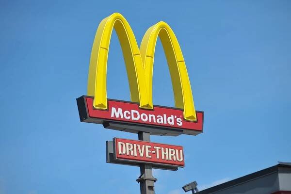 A McDonald's sign.