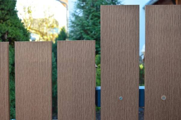 Plotovka WPC hnědá, šířka 120 mm, síla 11 mm, délka 120 cm