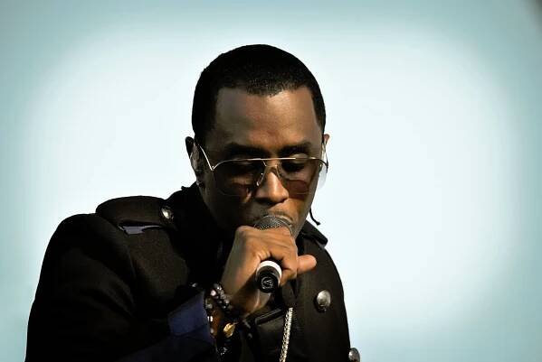 P. Diddy - temná stránka amerického rappera, který znásilnil přes 125 lidí - Houpací Osel