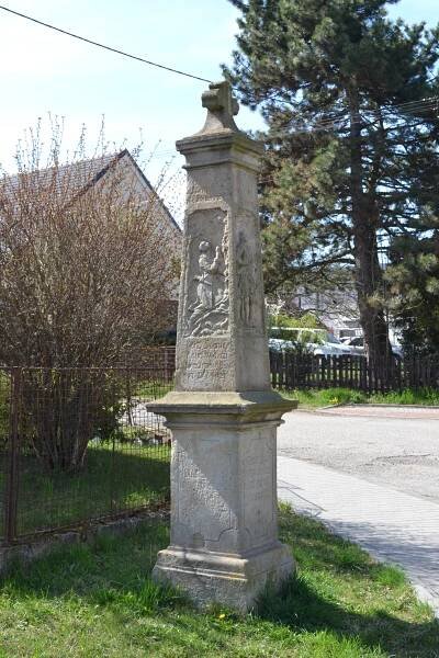 Soubor:Zbraslav (okres Brno-venkov) - ulice Komenského, boží muka, 2024-04, obr01.jpg – Wikipedie