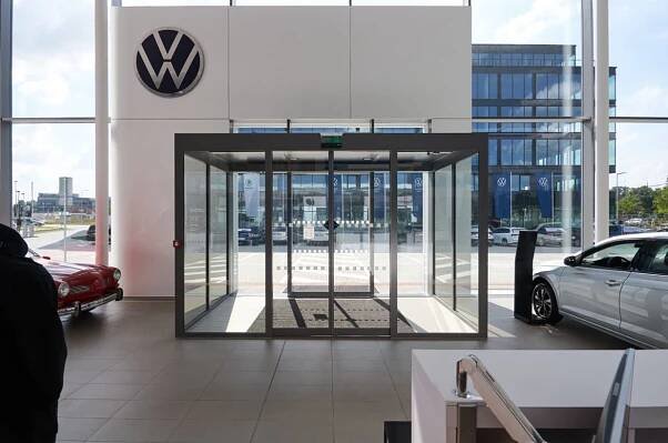 Showroom Volkswagen Olomouc - THERMONT spol. s r.o. - THERMONT spol. s r.o.