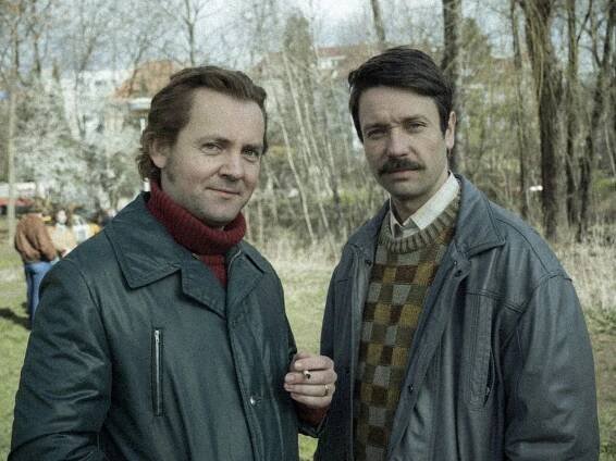Vyprávěj, jak to bylo s tím kanibalem! Seriál Metoda Markovič je kriminálka i barvotiskové retro