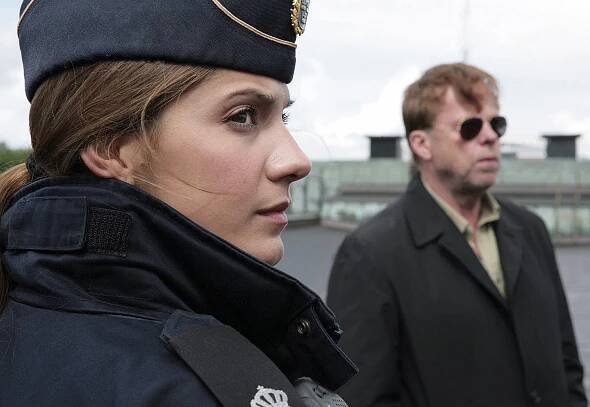 Wallander - Skytten - Z filmu - Nina Zanjani, Krister Henriksson