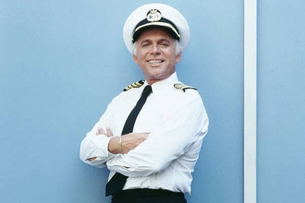 Gavin MacLeod, Mary Tyler Moore Show and Love Boat Star, Dead at 90