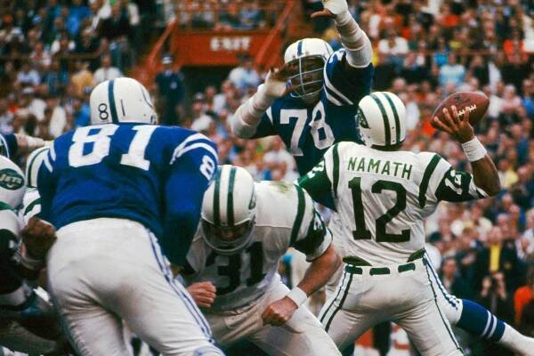 Charismatic NFL Players Who Became Hollywood Actors - Weird Worm