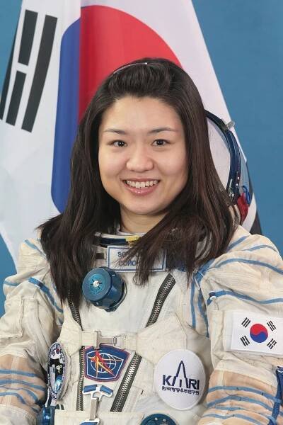 Cosmonaut Biography: Yi Soyeon