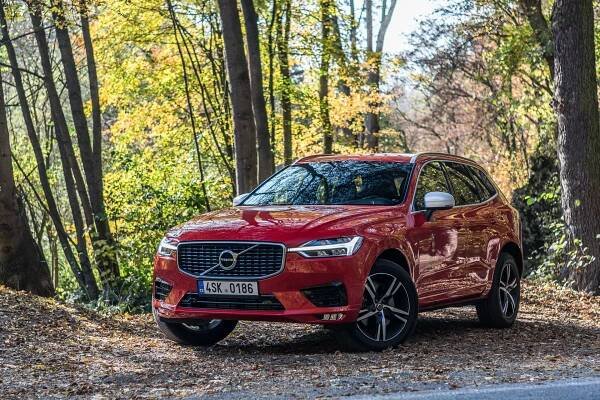 Test Volvo XC60 T5 AWD 2018: Na vlně pohody a bezpečí (+VIDEO) - roadblog.cz