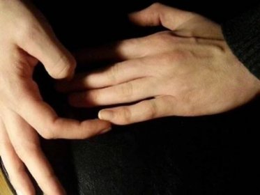 Masáž prstů pro úlevu od bolesti a techniku / Články | Užitečné informace a tipy na péči o sebe. Zdraví, výživa a další.