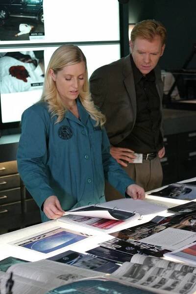 Kriminálka Miami - Svědek vraždy - Z filmu - Emily Procter, David Caruso