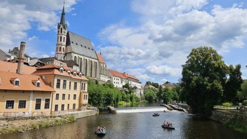 Jak si užít Český Krumlov bez stresu z davů turistů
