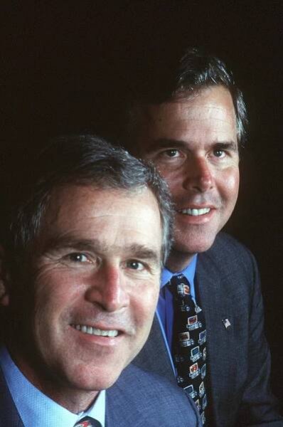 NEW ORLEANS: REPUBLICAN GOVERNORS CONVENTION: THE BUSH BROTHERS, GEORGE JR. AND JEB