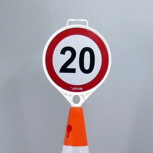Plastová dopravní značka DZ - NEJVYŠŠÍ DOVOLENÁ RYCHLOST 20 km / hod