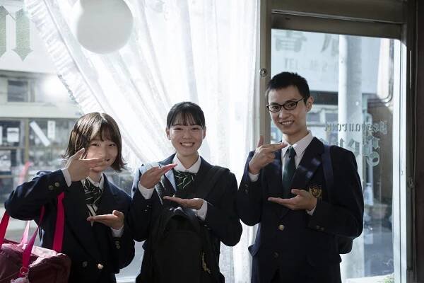Asuna Janagi, Kanon Fudžišima, Ibuki Ósako - Mendó na hitobito - Z natáčení