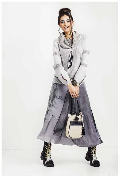 Elisa Cavaletti en vent sur MonEri | Moneri- Designermodeblog