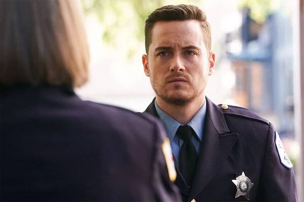 Chicago P.D.: Jesse Lee Soffer's Final Episode Sees Jay Halstead Turn in His Badge