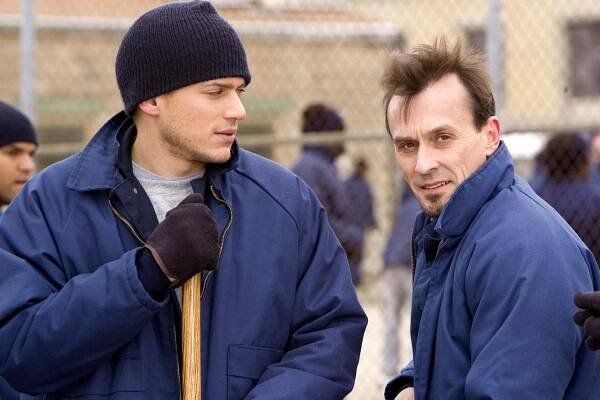 Robert Knepper