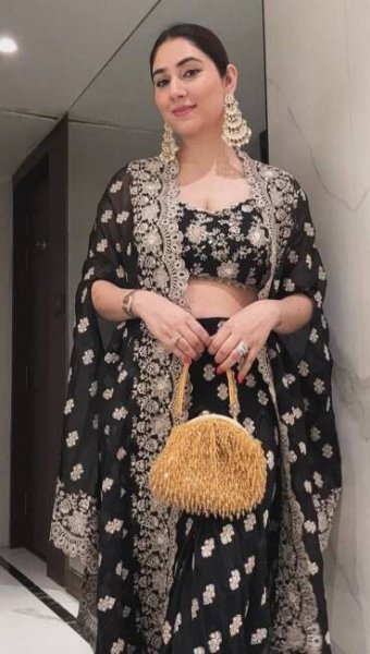 Times Disha Parmar stunned in desi looks