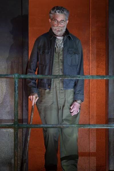 Timothy Omundson - Percy Jackson a Olympané - Jeden bůh nám koupí cheeseburgery - Z filmu