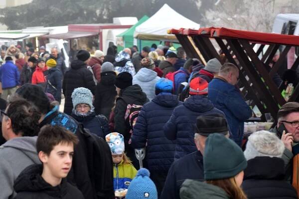Zájem byl i o lysohlávky. Nové Město na Moravě pořádalo oblíbený farmářský trh