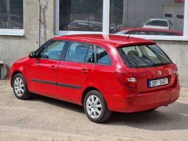 Bazar: prodej Škoda Fabia kombi II kombi 1.4 16v 63kW manuál, ojeté, benzín, barva červená - Portál řidiče