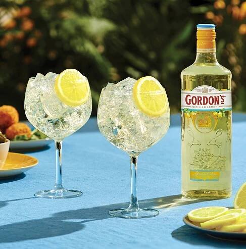 Gordon’s uvádí na trh nový, delikátní a šťavnatý gin s tóny sicilských citronů!
