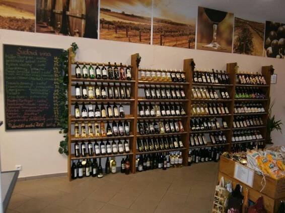Vinotéka u Zlatého hroznu | Vinařství Vajbar