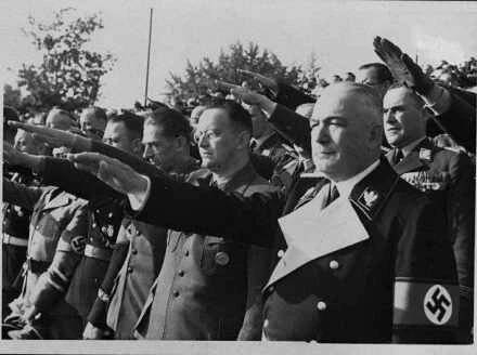 SS-Gruppenführer Karl Hermann Frank Cuff title ID?