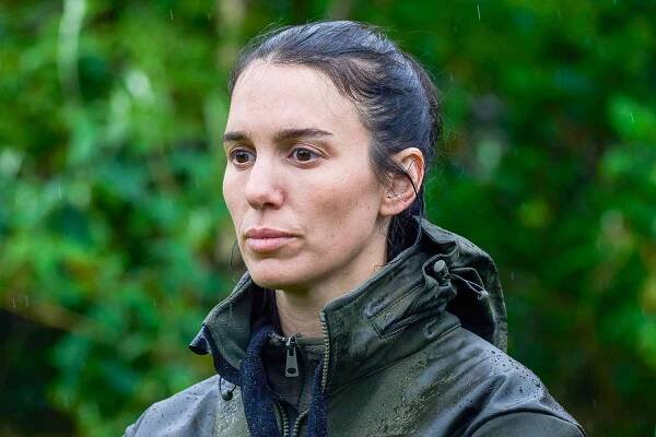 Christy Carlson Romano competes on 'Special Forces: World's Toughest Test'