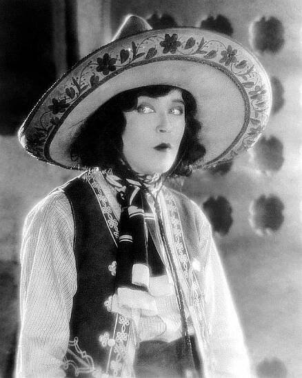 Mademoiselle Midnight - Z filmu - Mae Murray