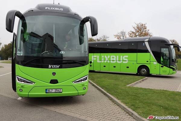 FlixBus spolupracuje s hudebními festivaly, posílí spojení a mimořádně autobusy zastaví ve Valči - Dopraváček