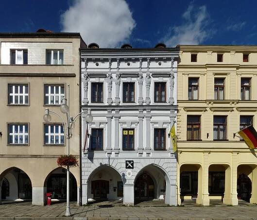 Soubor:ČB, náměstí POII 13 (01).jpg – Wikipedie