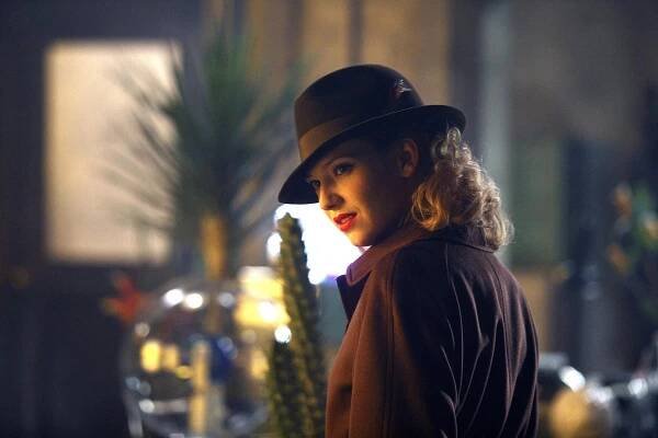 Hranice nemožného - Hnědá Betty - Z filmu - Anna Torv