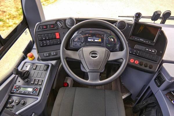 Obrazem: Iveco v Paříži představilo první elektrobus z Vysokého Mýta, elektrizovalo i další modely - Zdopravy.cz