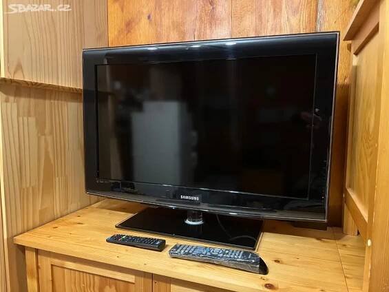 TV Samsung televize 81cm/32, Full HD, LE32B550A5W - Praha-východ - Bazar